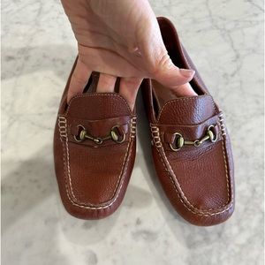 Very soft nice leather. Cushioned insole. Worn a few times